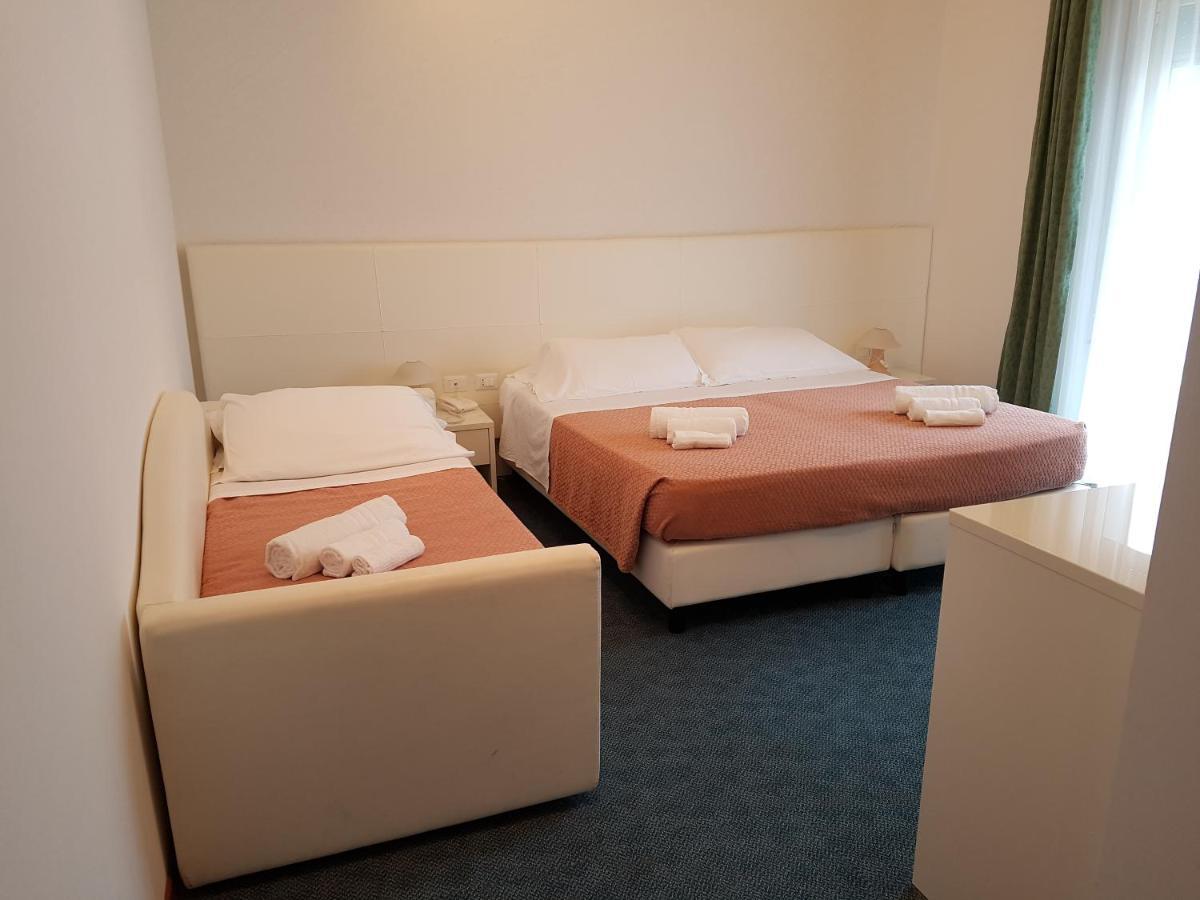 Hotel Sorriso Milano Marittima Ngoại thất bức ảnh