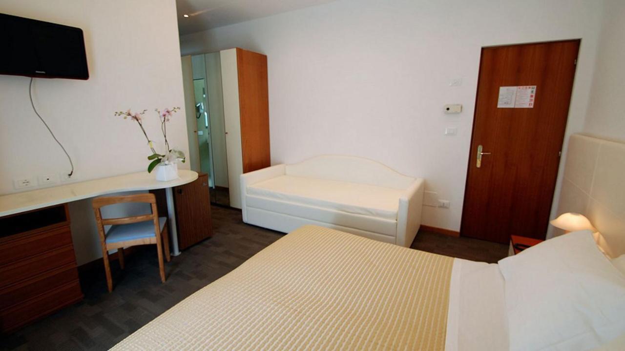 Hotel Sorriso Milano Marittima Ngoại thất bức ảnh