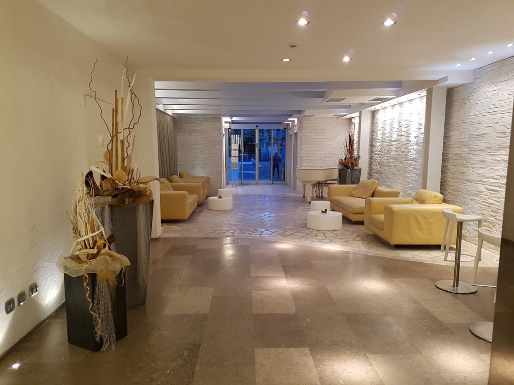 Hotel Sorriso Milano Marittima Ngoại thất bức ảnh