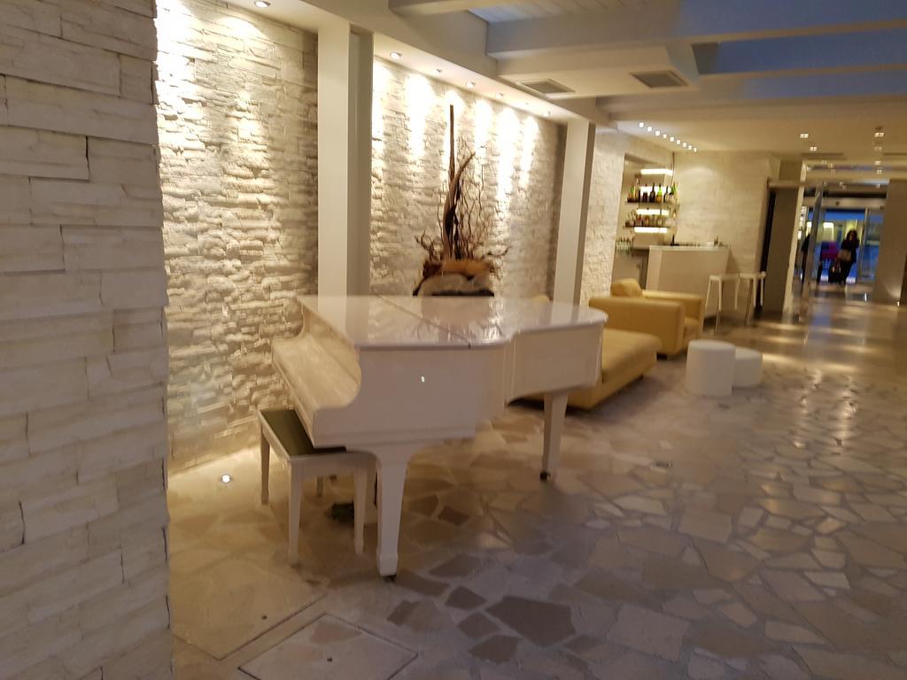 Hotel Sorriso Milano Marittima Ngoại thất bức ảnh