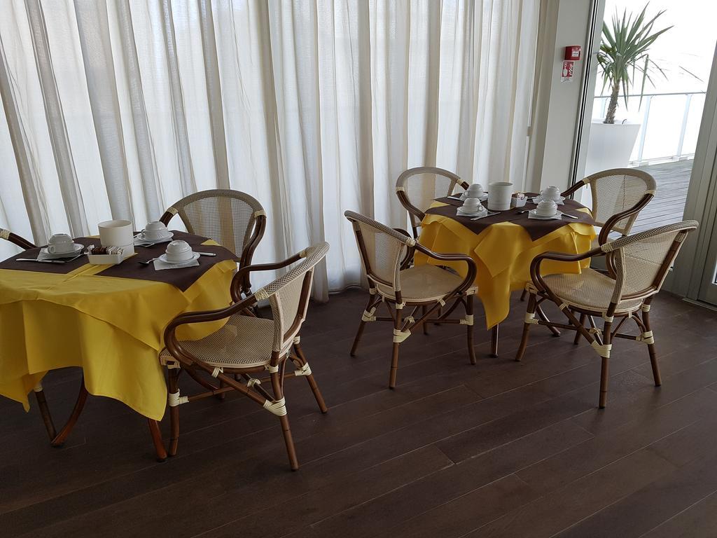 Hotel Sorriso Milano Marittima Ngoại thất bức ảnh