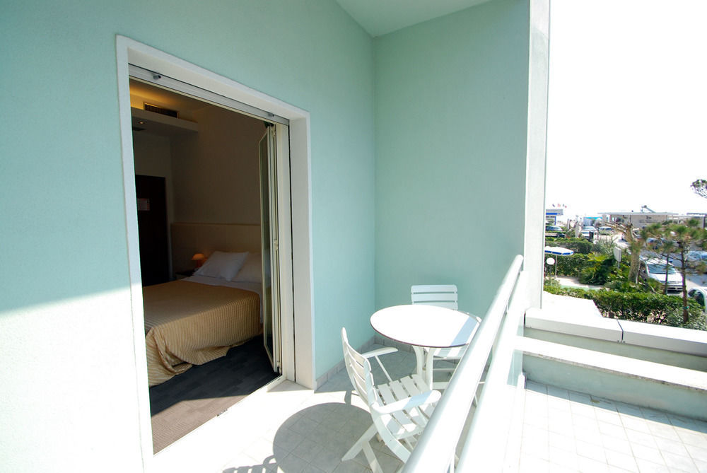 Hotel Sorriso Milano Marittima Ngoại thất bức ảnh
